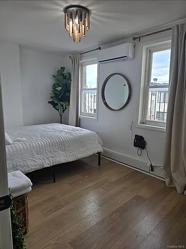 2276 Atlantic Ave Photo 1