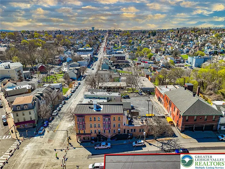 601 Northampton St #401 — Photo 13
