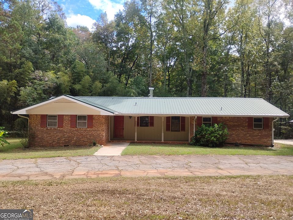1st image of 3000 White Pine Ln
