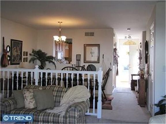 5th image of 230 Bell Ringer Ct