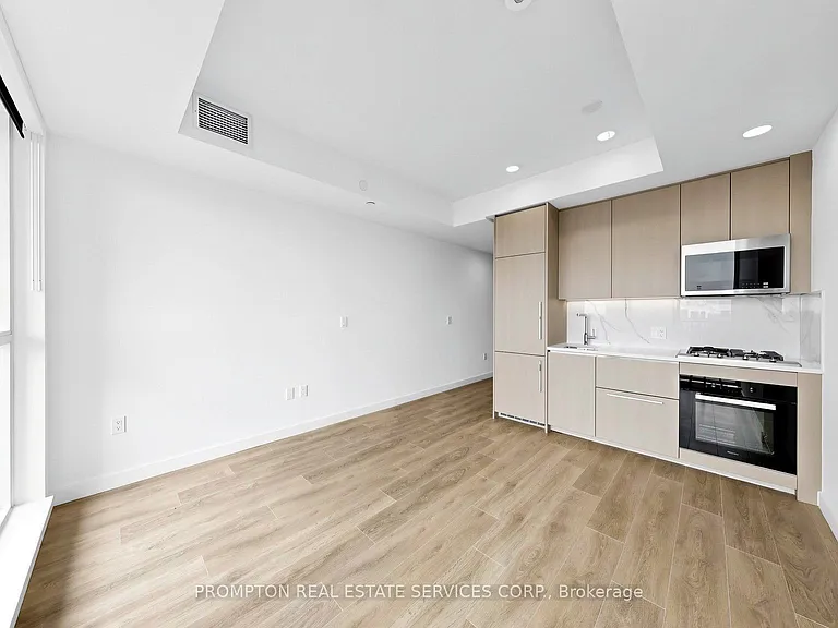 18 Esther Shiner Blvd #2006 — Photo 22