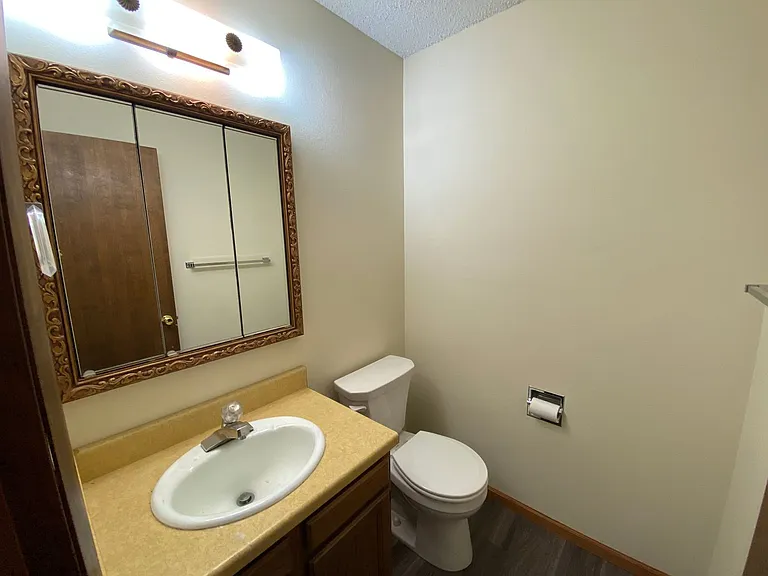 1828 N Ridge Dr — Photo 7