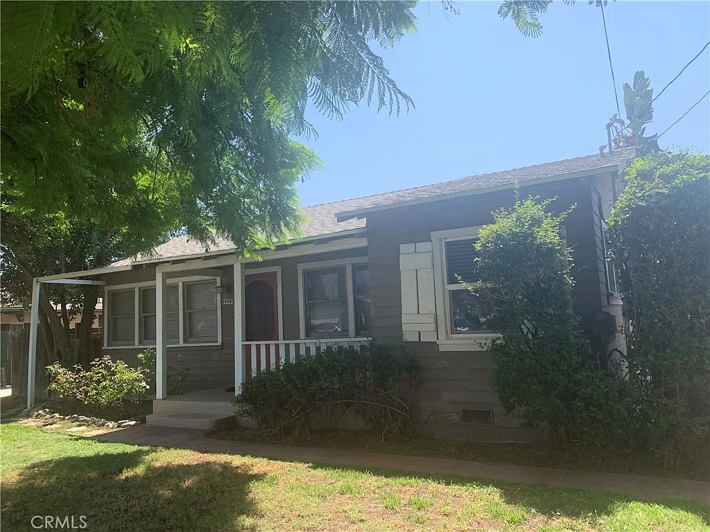 3 bed, 1281 sqft, $3,350 — Photo 3