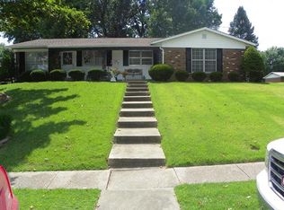 115 Derbyshire Dr, Swansea, IL 62226