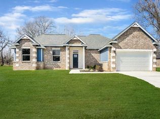50 Ivy Ct, Jones Creek, TX 77541