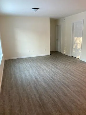 2 bed, 800 sqft, $1,850 — Photo 2