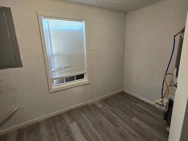 246 Saint John Dr — Photo 15