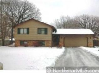 10447 Ibis St NW, Coon Rapids, MN 55433