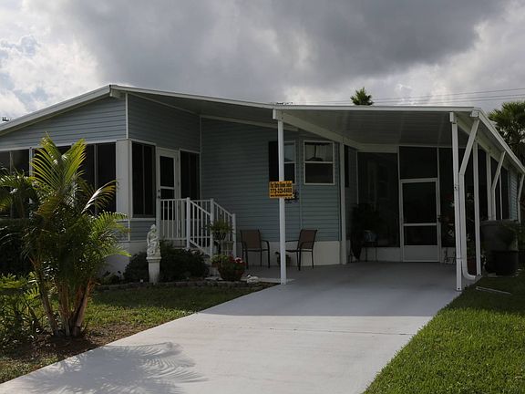 2nd image of 446 Bimini Cay Cir