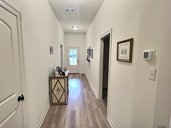 4th image of 28234 Moreau Dr