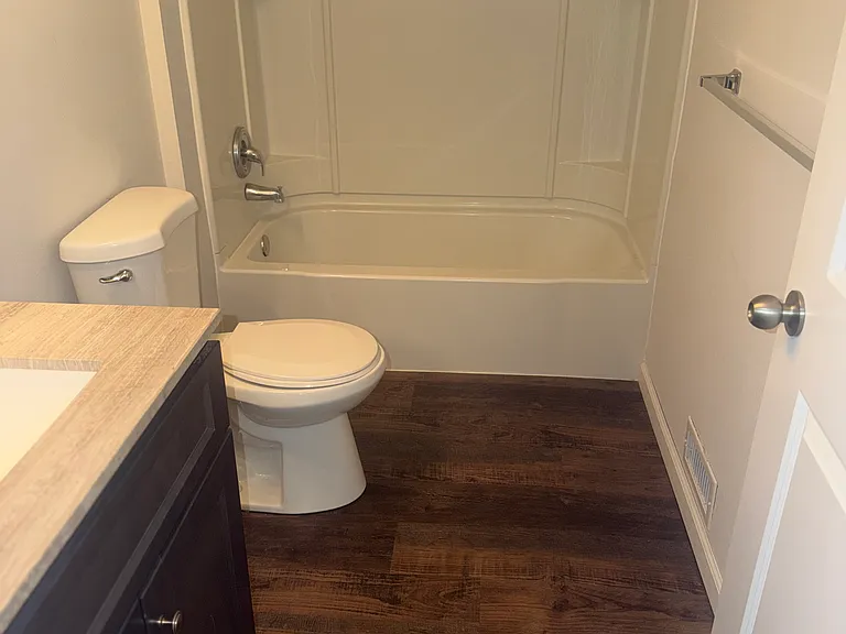 217 Colonial Ct #217 — Photo 9