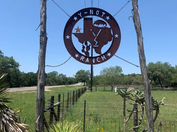 11470 FM 32, Fischer, TX 78623
