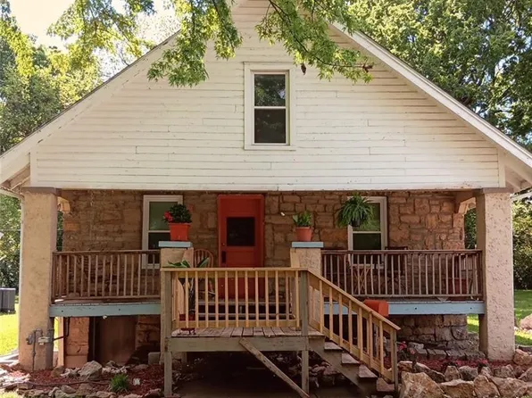 6408 Overton Ave, Raytown, MO 64133