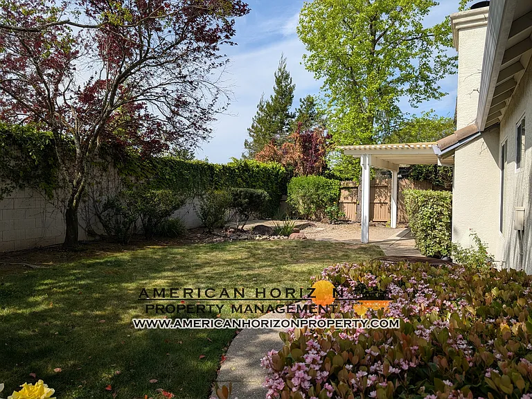 3332 Chapelle Dr — Photo 17