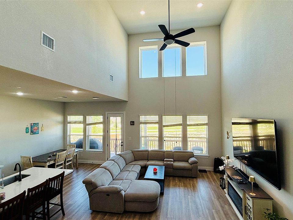 1st image of 1304 Snowdrop Dr