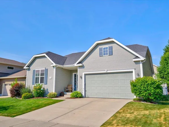 1320 Blazingstar Ln, Sun Prairie, WI 53590