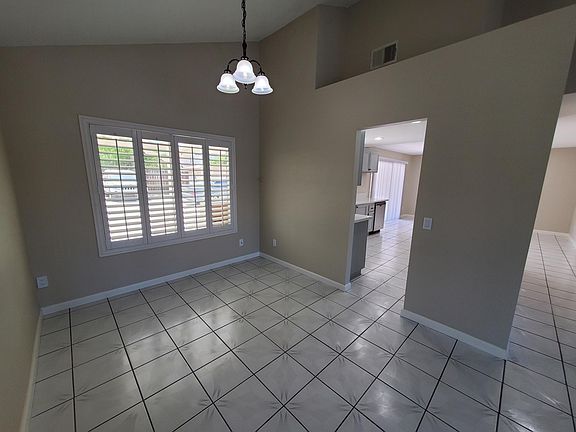5th image of 16531 Saddlebrook Ln