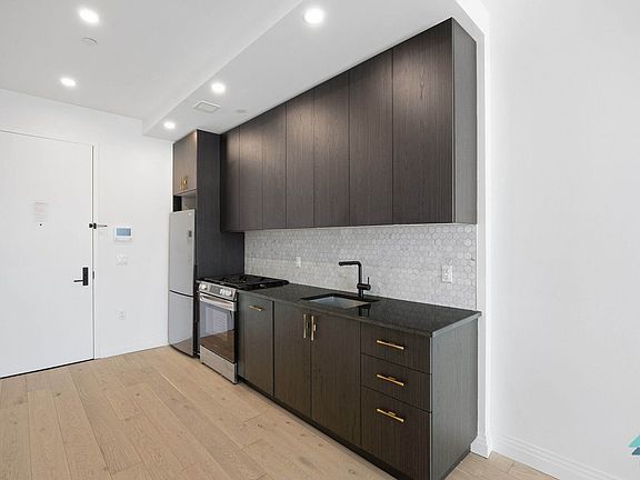 4th image of 875 4th Ave APT 605