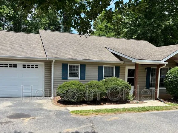 41 Atkins St #E2, Arden, NC 28704