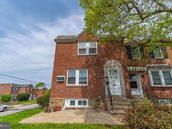 3rd image of 3849 Plumstead Ave