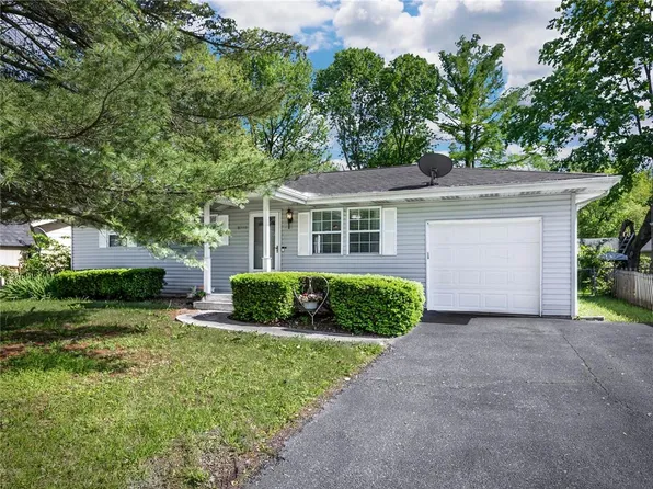 8708 Delmore Ter, Caseyville, IL 62232