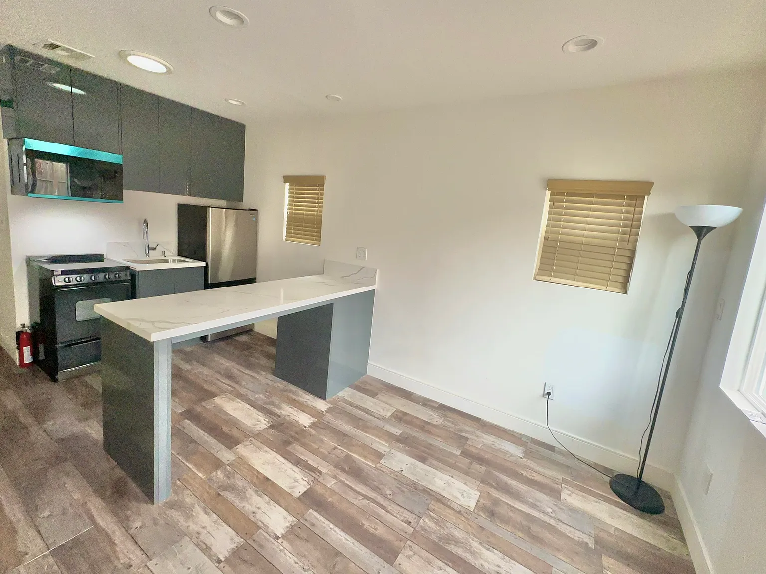 1 bed, 750 sqft, $2,750 — Photo 2