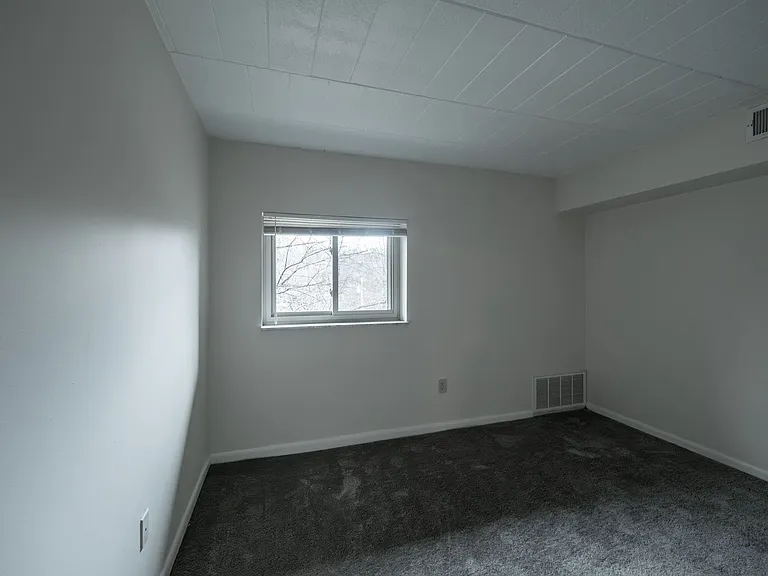 2527 Milligan Way — Photo 7