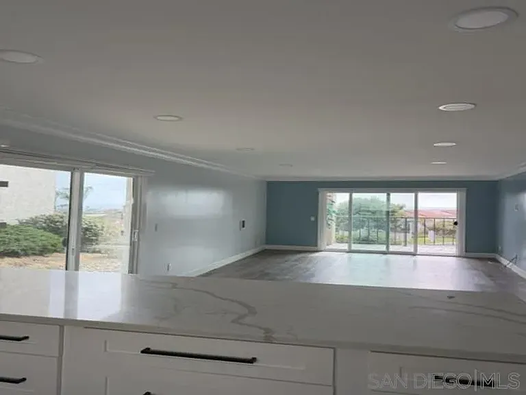 6675 Paseo Del Norte #A — Photo 8