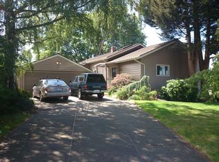 137 NW 58th St, Seattle, WA 98107