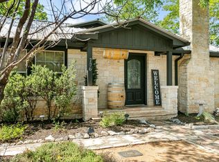 706 N Elk St, Fredericksburg, TX 78624