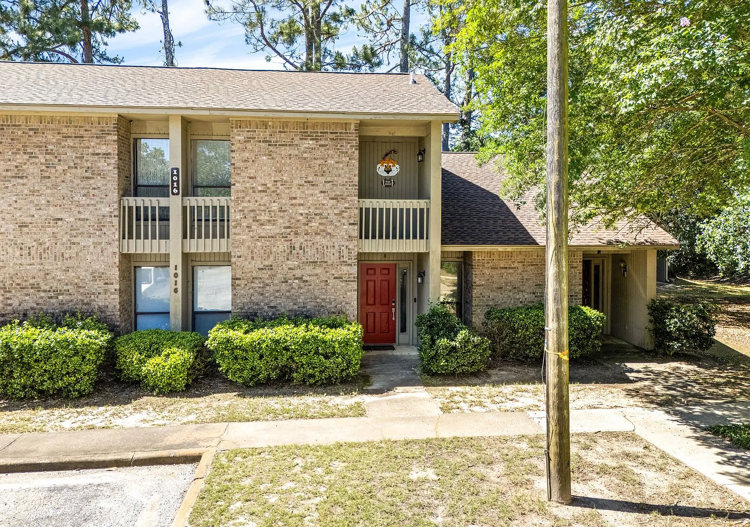 1016 B Stonegate Drive — Photo 1