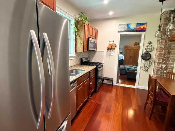 (undisclosed Address), Pleasantville, NY 10570