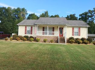 2048 Eastbrook Rd, Estill Springs, TN 37330