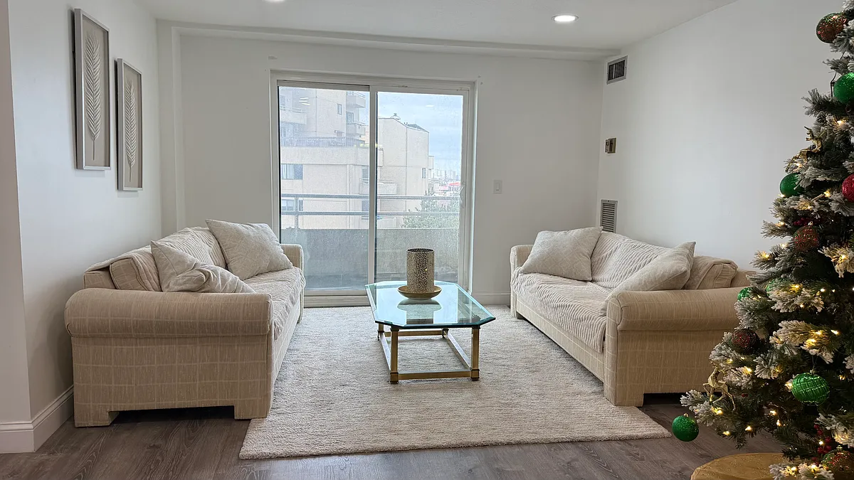 Building Photo - 382 Ocean Ave #407