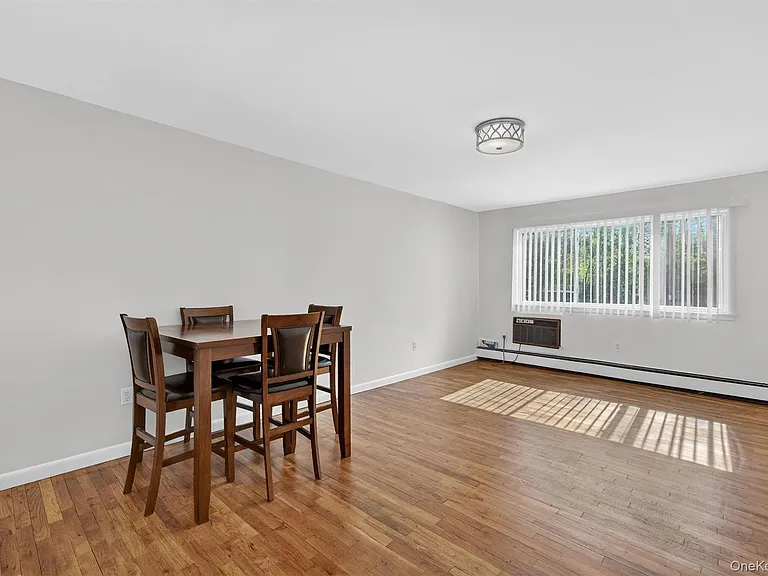 810 Blooming Grove Tpke #60 — Photo 3