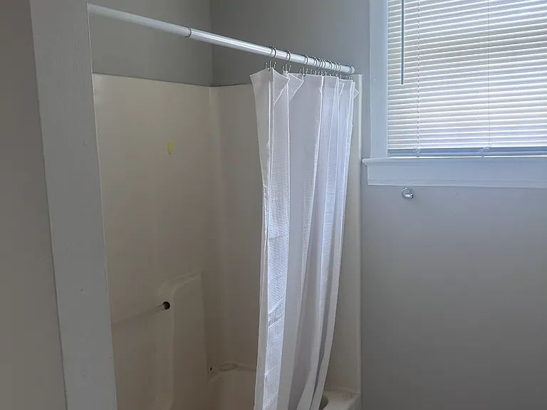 507 E Lane St #B — Photo 9