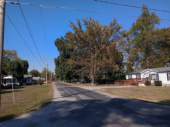 4th image of 219 S Line St