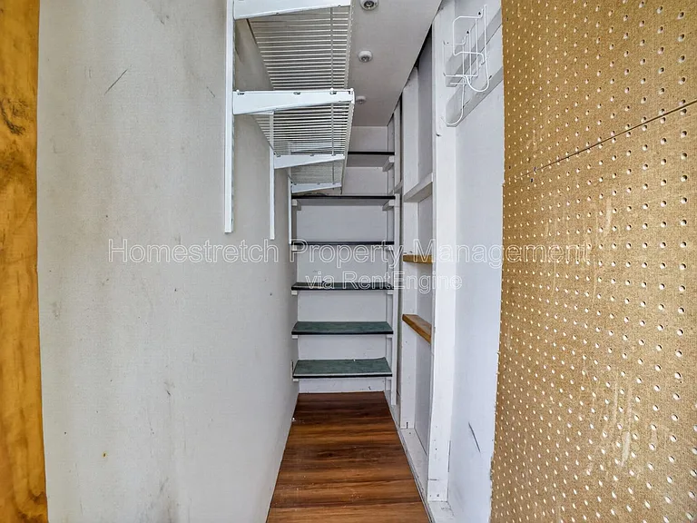 10527 Prestwick Dr — Photo 24