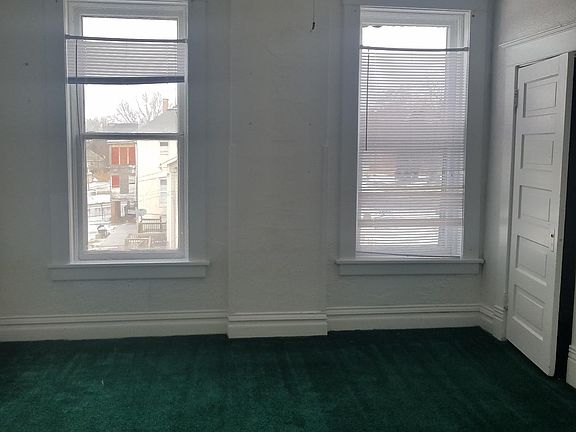 3rd image of 402 S 15th St APT B