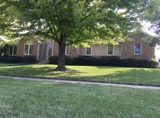 527 Stonegate Cir, Sergeant Bluff, IA 51054