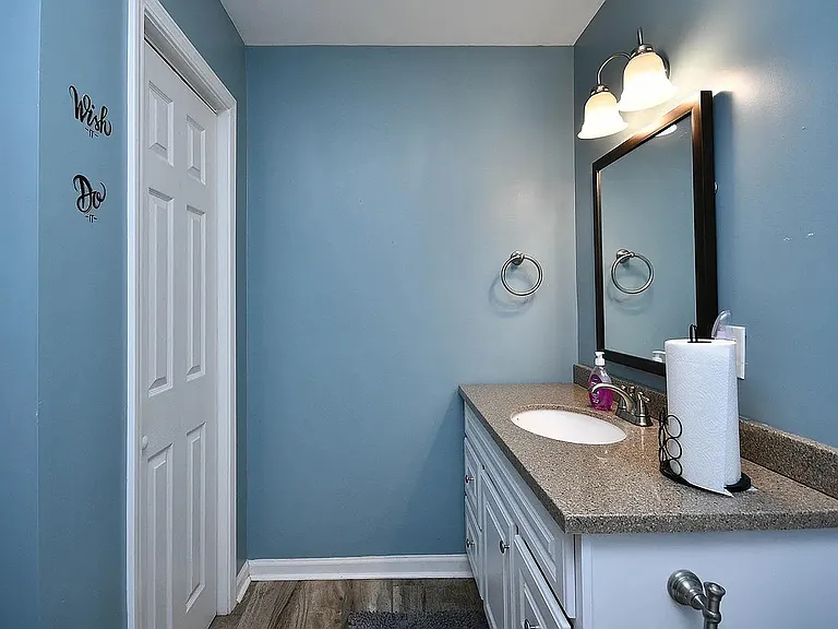4 Blossom Dr — Photo 28