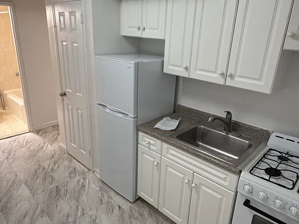 135-24 Hoover Ave #C20, Jamaica, NY 11435