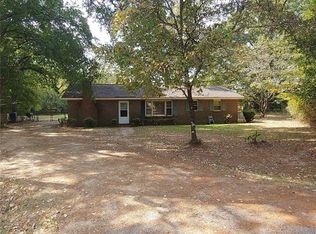109 Bracelle Dr, Selma, AL 36701
