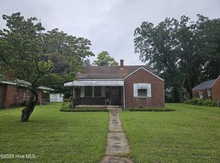1211 E Holly St, Goldsboro, NC 27530
