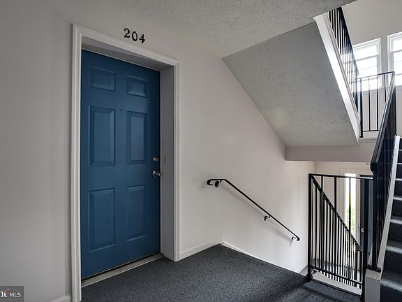 5th image of 17060 Capri Ln APT 204