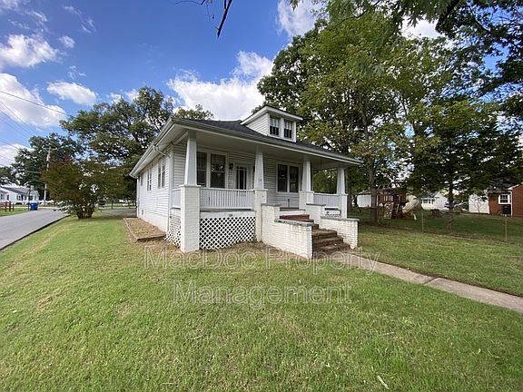 3rd image of 3204 Lafayette Blvd