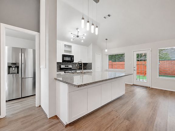 3rd image of 17402 Hamilwood Dr