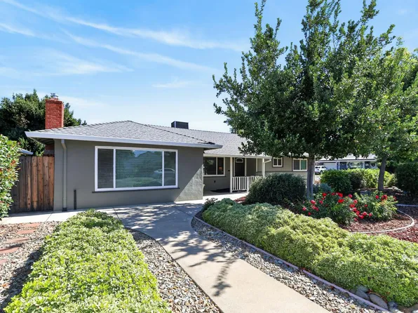 2 W Marshall Ave, Woodland, CA 95695