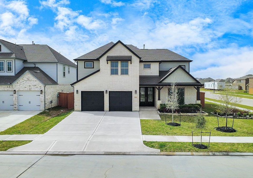 1st image of 1500 Sunrise Gables Dr