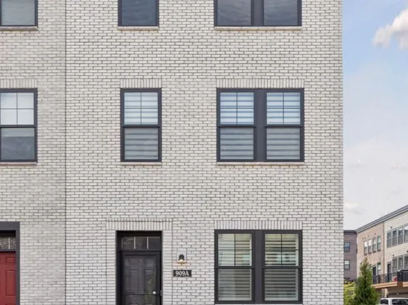 909 Mount Curve Blvd #A, Saint Paul, MN 55116